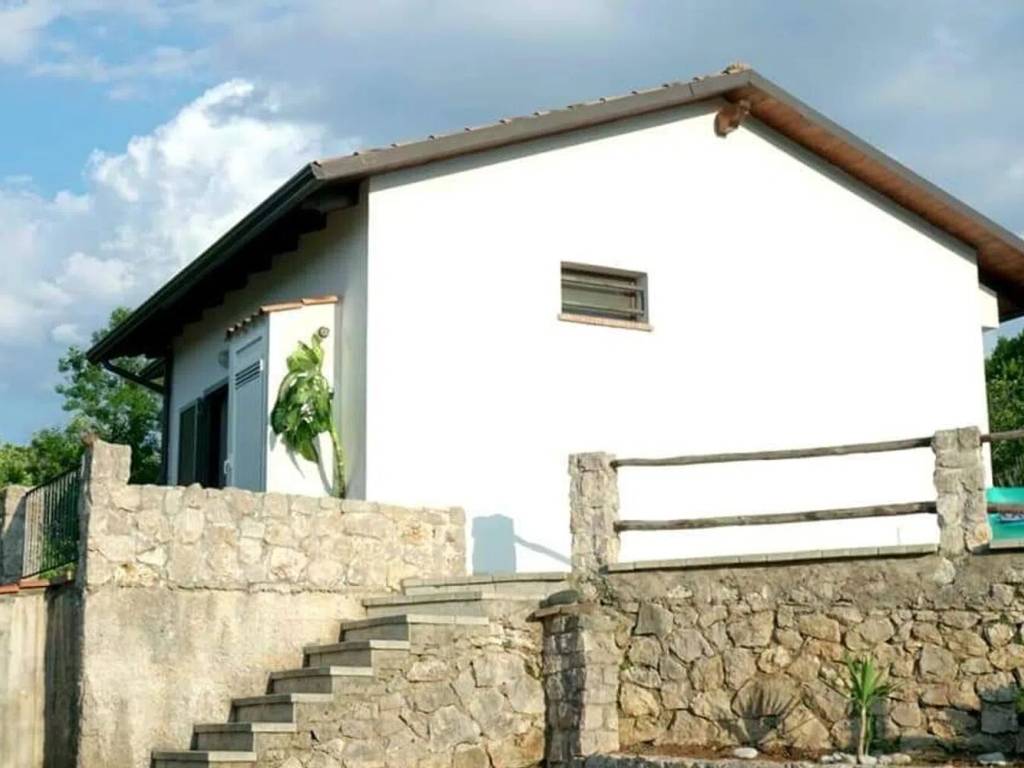 casa indipendente in vendita a Gaeta