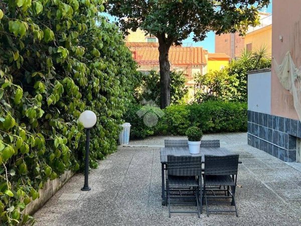 casa indipendente in vendita a Gaeta