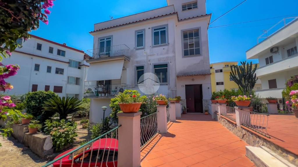 appartamento in vendita a Gaeta in zona Serapo