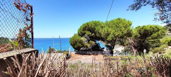 casa indipendente in vendita a Gaeta in zona Ariana