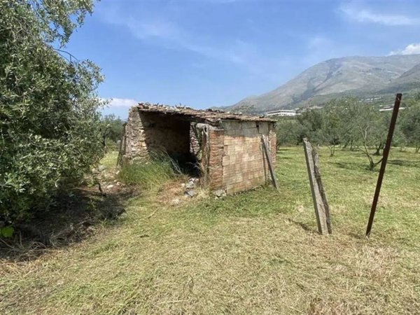 casa indipendente in vendita a Gaeta