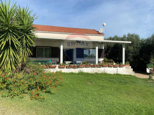 casa indipendente in vendita a Gaeta