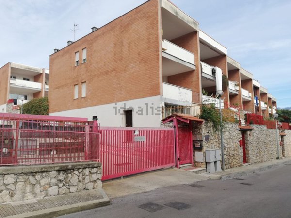 casa indipendente in vendita a Gaeta