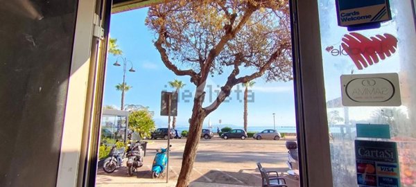 negozio in vendita a Gaeta