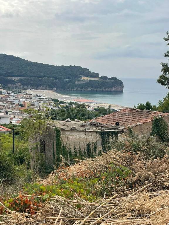 casa indipendente in vendita a Gaeta in zona Serapo