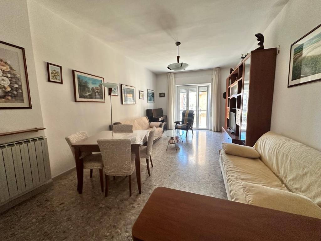 appartamento in vendita a Gaeta in zona Serapo