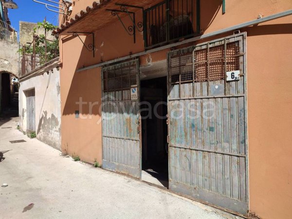 negozio in vendita a Gaeta