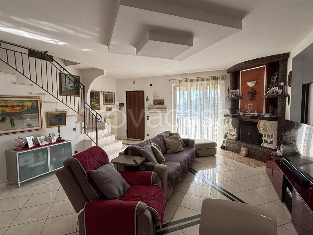 casa indipendente in vendita a Gaeta