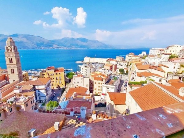 intera palazzina in vendita a Gaeta
