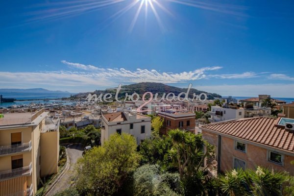 appartamento in vendita a Gaeta in zona Serapo