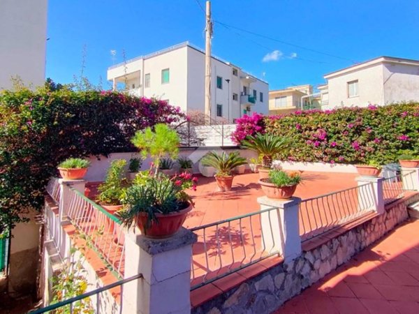 appartamento in vendita a Gaeta in zona Serapo