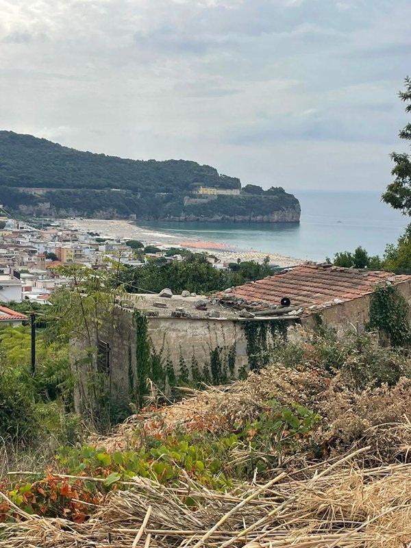 casa indipendente in vendita a Gaeta in zona Serapo