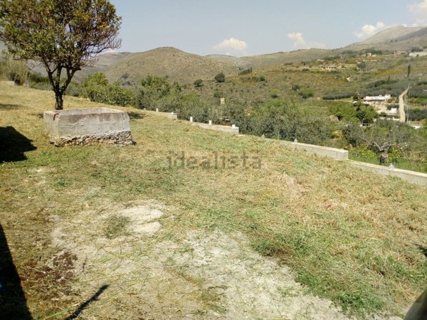 rudere in vendita a Gaeta