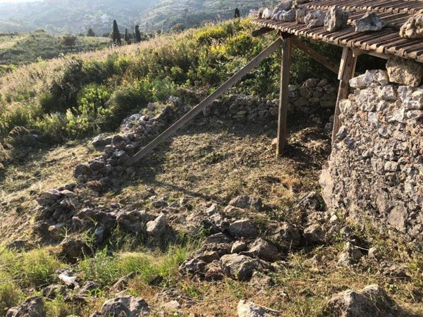 rudere in vendita a Gaeta