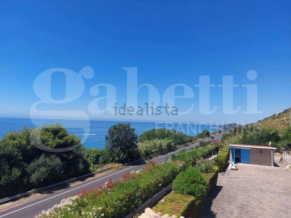 casa indipendente in vendita a Gaeta