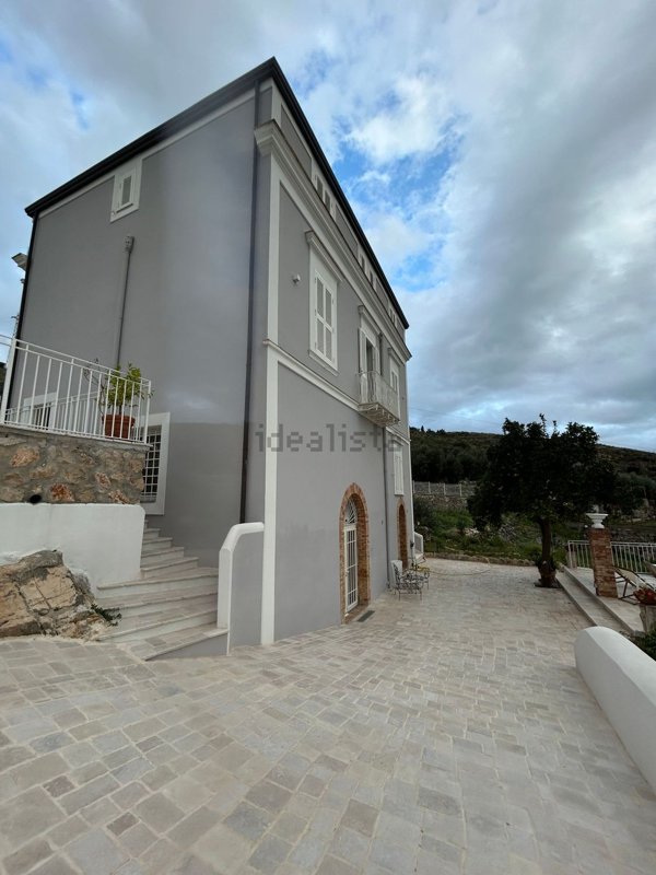 casa indipendente in vendita a Gaeta