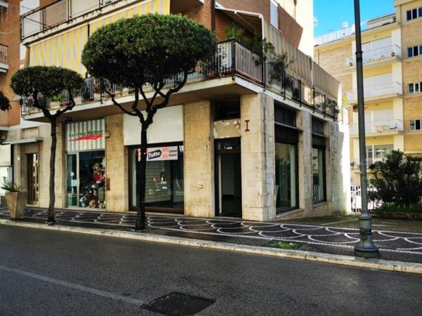 negozio in vendita a Gaeta