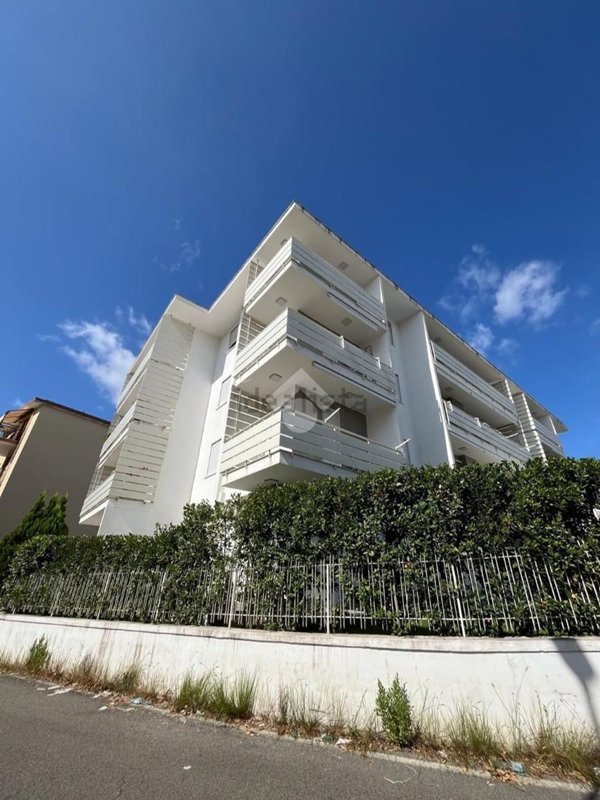 appartamento in vendita a Gaeta in zona Serapo