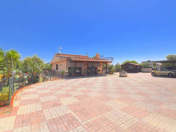 casa indipendente in vendita a Gaeta