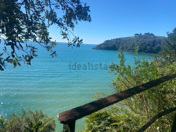 casa indipendente in vendita a Gaeta