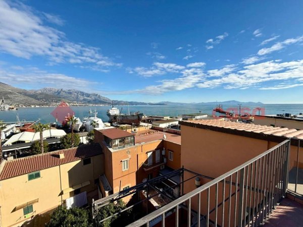 casa indipendente in vendita a Gaeta