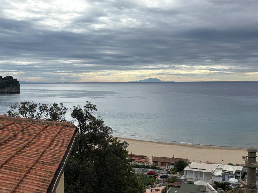 appartamento in vendita a Gaeta in zona Serapo