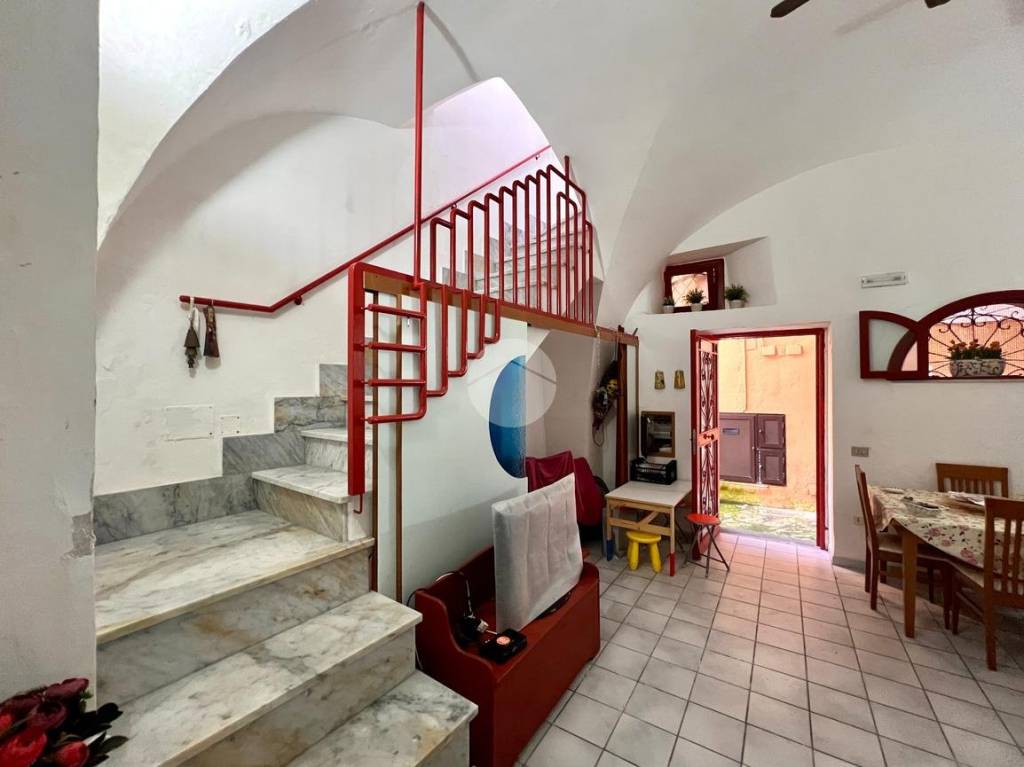 appartamento in vendita a Gaeta in zona Serapo