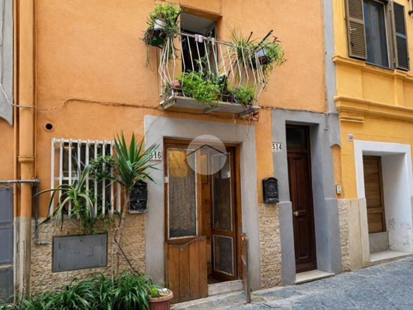 appartamento in vendita a Gaeta in zona Serapo