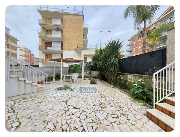 appartamento in vendita a Gaeta in zona Serapo