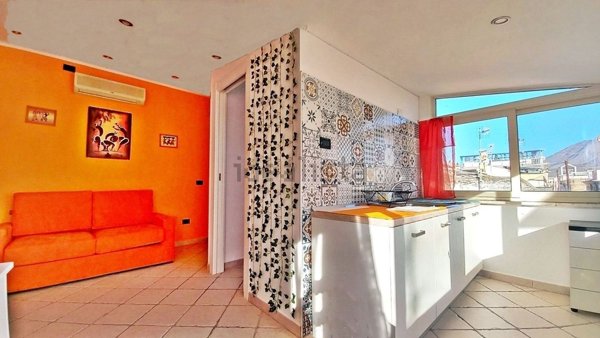 appartamento in vendita a Gaeta in zona Porto Salvo