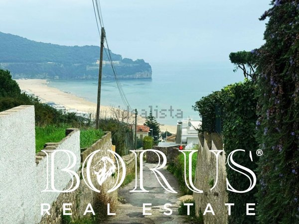 casa indipendente in vendita a Gaeta in zona Serapo