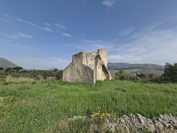 casa indipendente in vendita a Gaeta