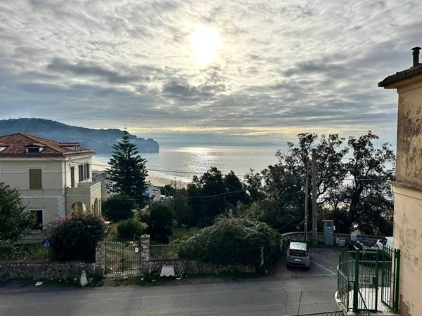 appartamento in vendita a Gaeta in zona Serapo