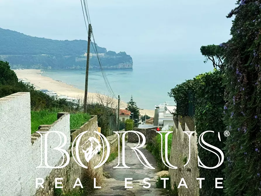 negozio in vendita a Gaeta in zona Serapo