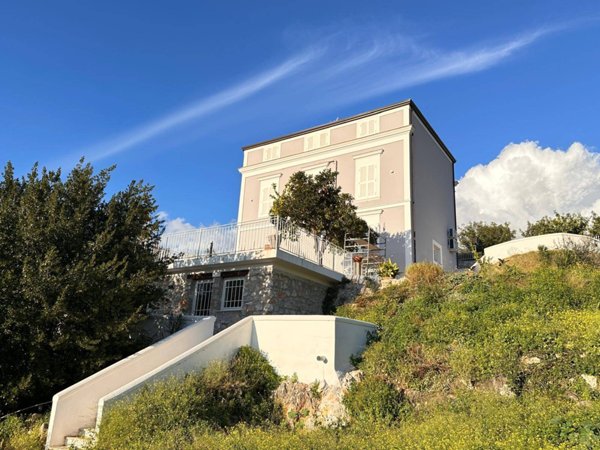 intera palazzina in vendita a Gaeta