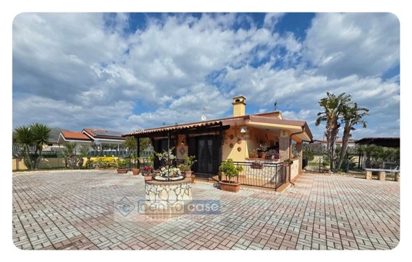 casa indipendente in vendita a Gaeta