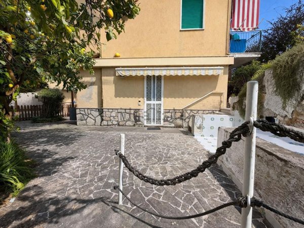 appartamento in vendita a Gaeta in zona Serapo