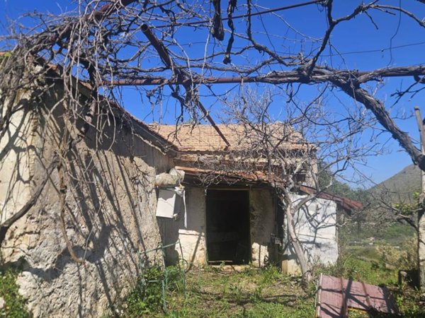casa indipendente in vendita a Gaeta