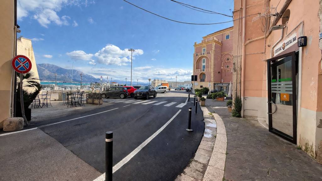 negozio in vendita a Gaeta