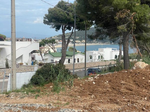 casa indipendente in vendita a Gaeta in zona Fontania