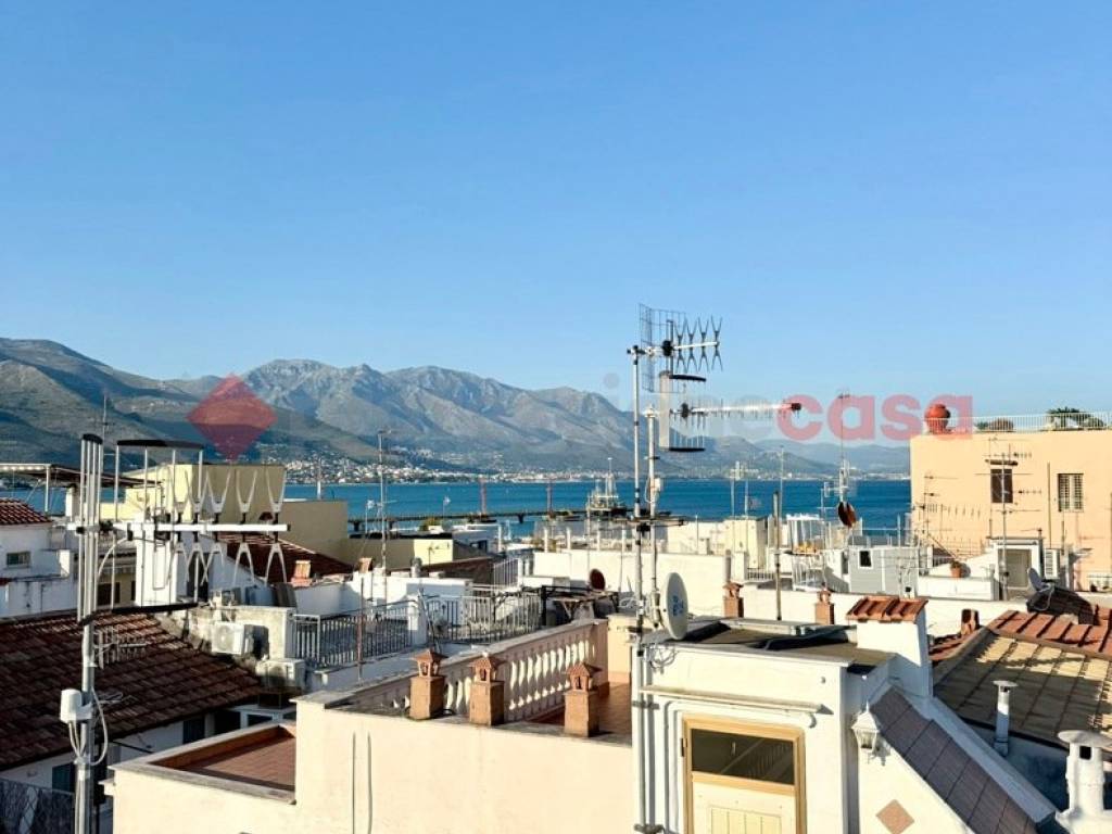 intera palazzina in vendita a Gaeta