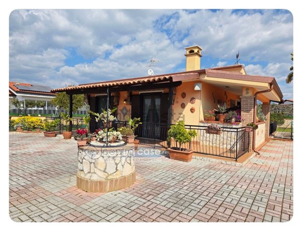 casa indipendente in vendita a Gaeta