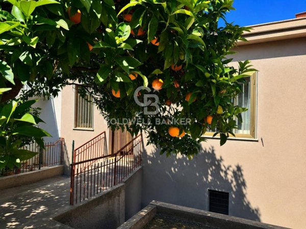 casa indipendente in vendita a Gaeta in zona Serapo