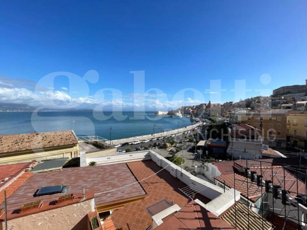 appartamento in vendita a Gaeta in zona Porto Salvo