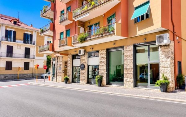 negozio in vendita a Gaeta