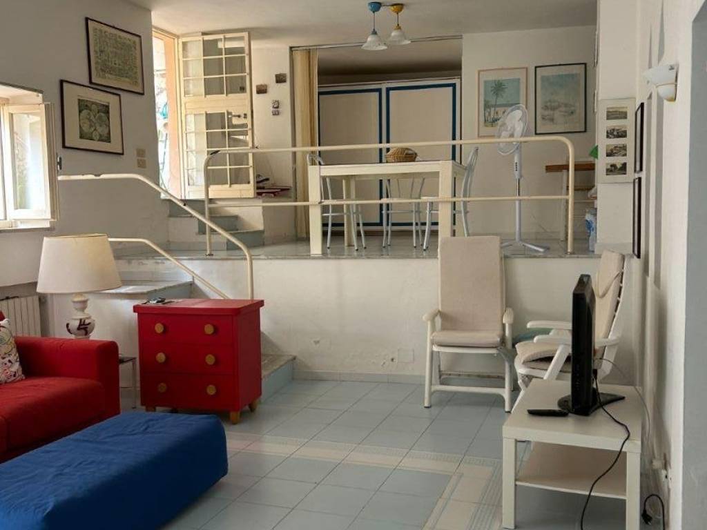 appartamento in vendita a Gaeta in zona Porto Salvo