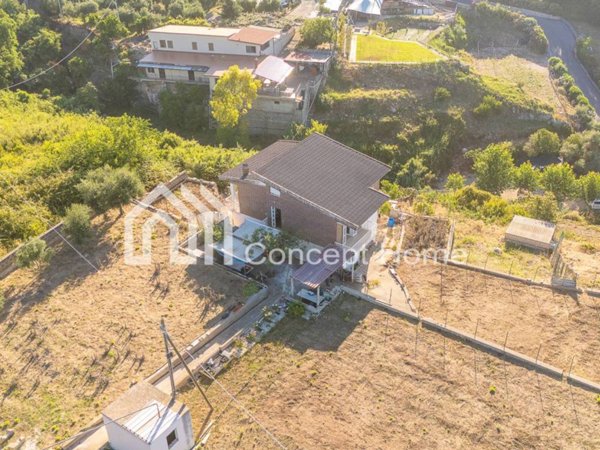 casa indipendente in vendita a Gaeta in zona Porto Salvo