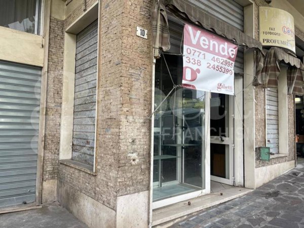 trivano in vendita a Gaeta in zona Serapo
