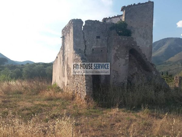 casa indipendente in vendita a Gaeta