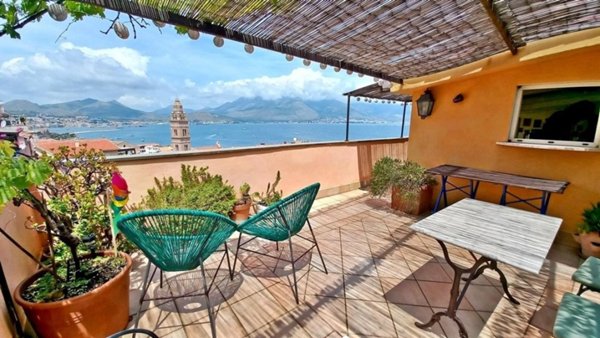 casa indipendente in vendita a Gaeta